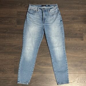 Lucky Brand Women's Light Blue High Rise Skinny Bridgette